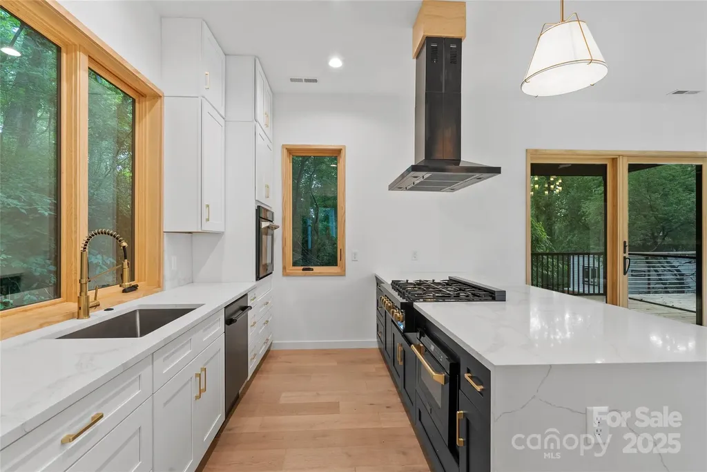 43 Waynesville Avenue Asheville NC 28806