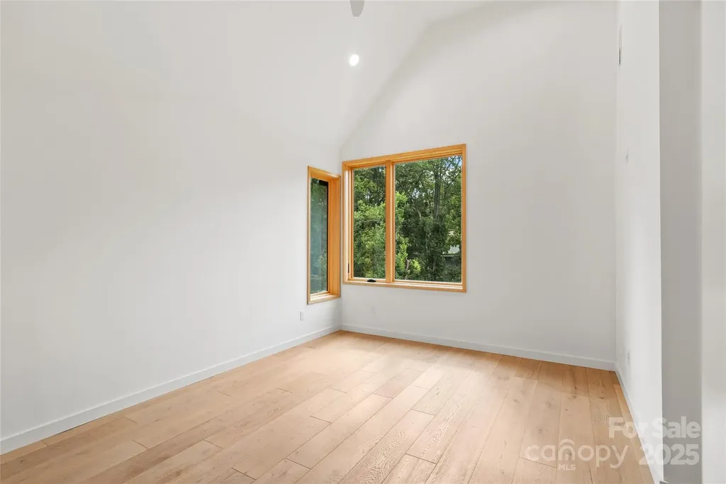 43 Waynesville Avenue Asheville NC 28806