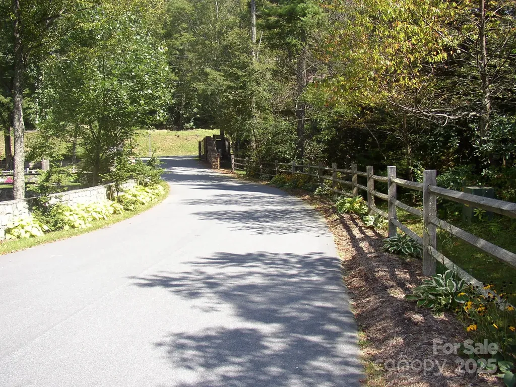 Lot 24 Red Wolf Blowing Rock NC 28605