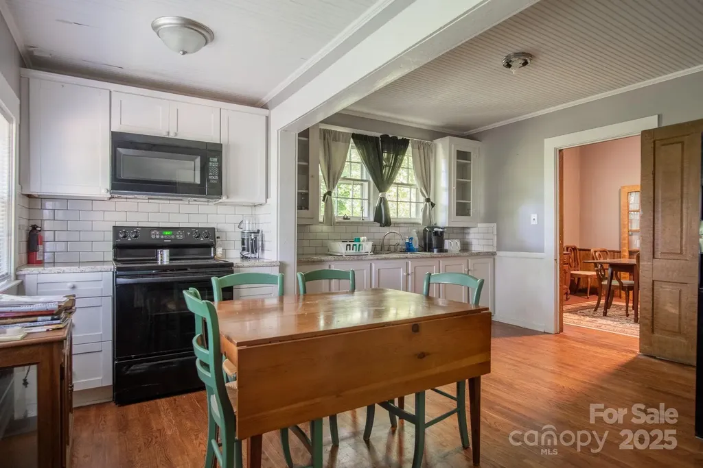 605 N Piedmont Avenue Kings Mountain NC 28086