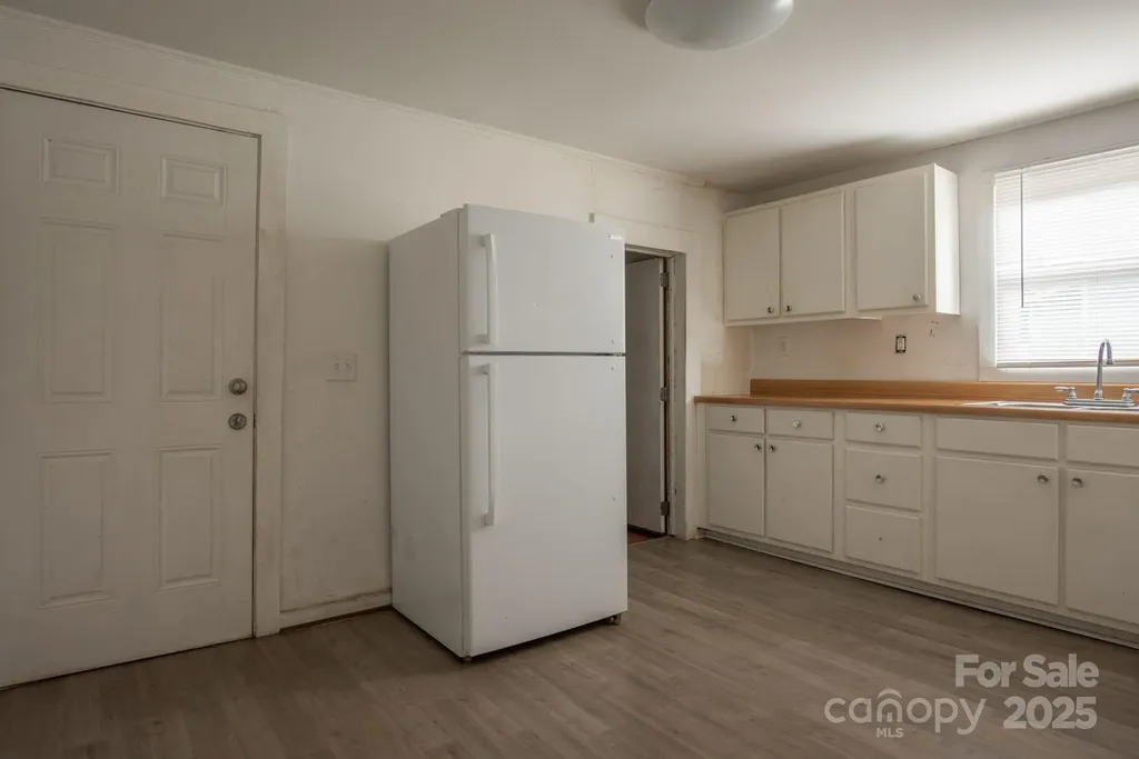 605 N Piedmont Avenue Kings Mountain NC 28086