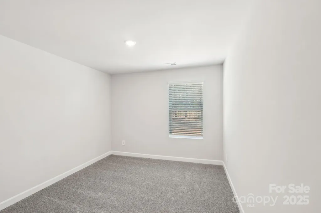 124 Utility Lane Mooresville NC 28115