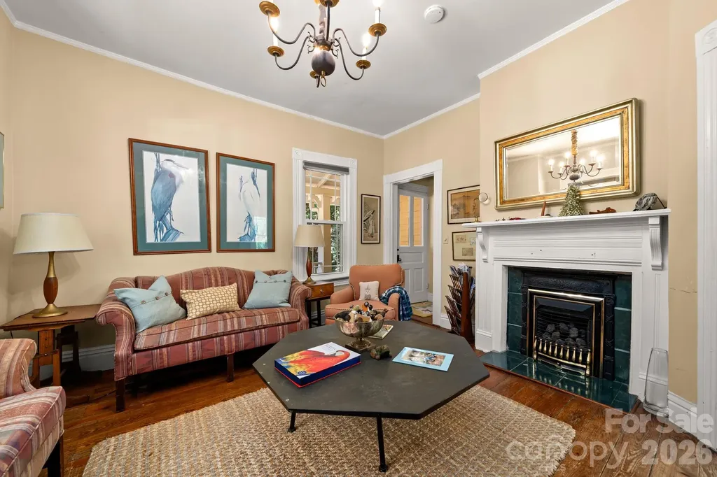 334 Greenville Street Saluda NC 28773