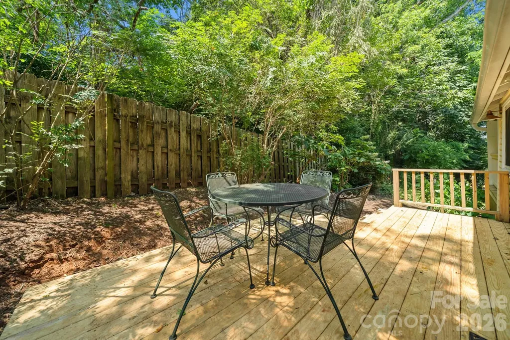 334 Greenville Street Saluda NC 28773