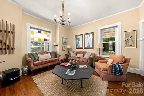334 Greenville Street Saluda NC 28773