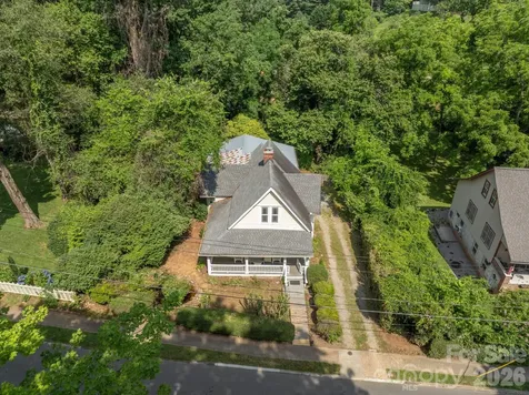 334 Greenville Street Saluda NC 28773