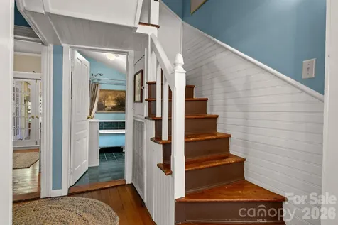 334 Greenville Street Saluda NC 28773