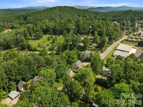 334 Greenville Street Saluda NC 28773