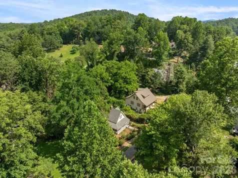 334 Greenville Street Saluda NC 28773