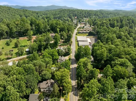 334 Greenville Street Saluda NC 28773