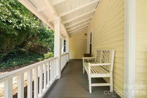 334 Greenville Street Saluda NC 28773