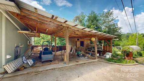 6 Sunrise Valley Leicester NC 28748