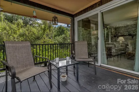 31 Mark Twain Road Asheville NC 28805
