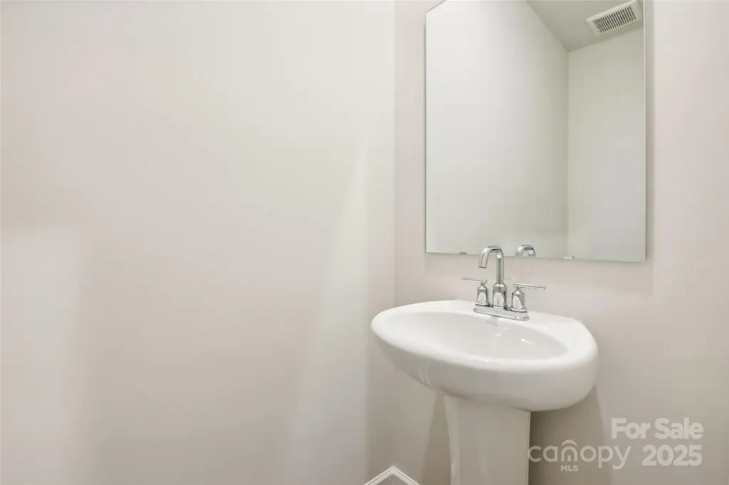 1429 Wildflower Street Newton NC 28658