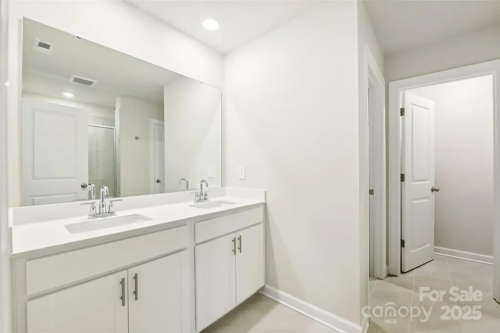 1429 Wildflower Street Newton NC 28658