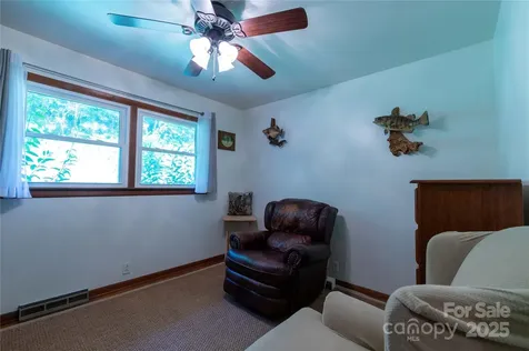 40 Double Island Road Burnsville NC 28714