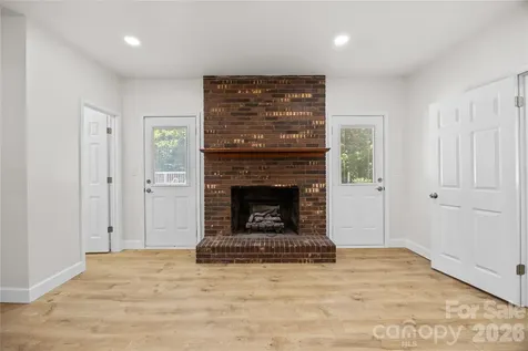 168 Mooreland Road Mooresville NC 28117