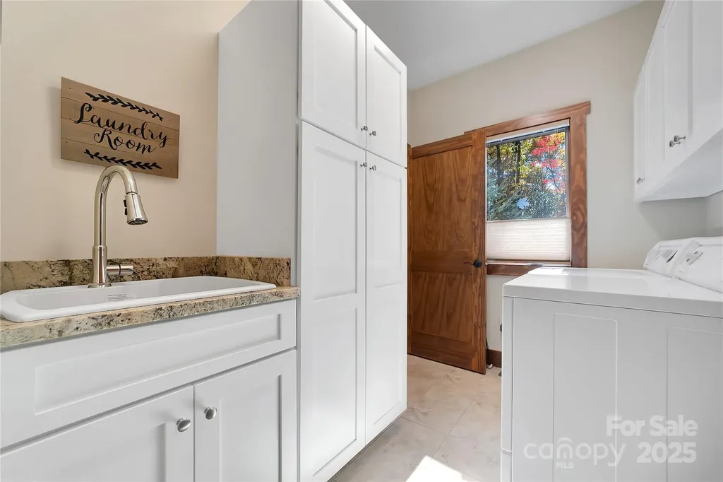 1291 Indian Camp Mountain Road Rosman NC 28772