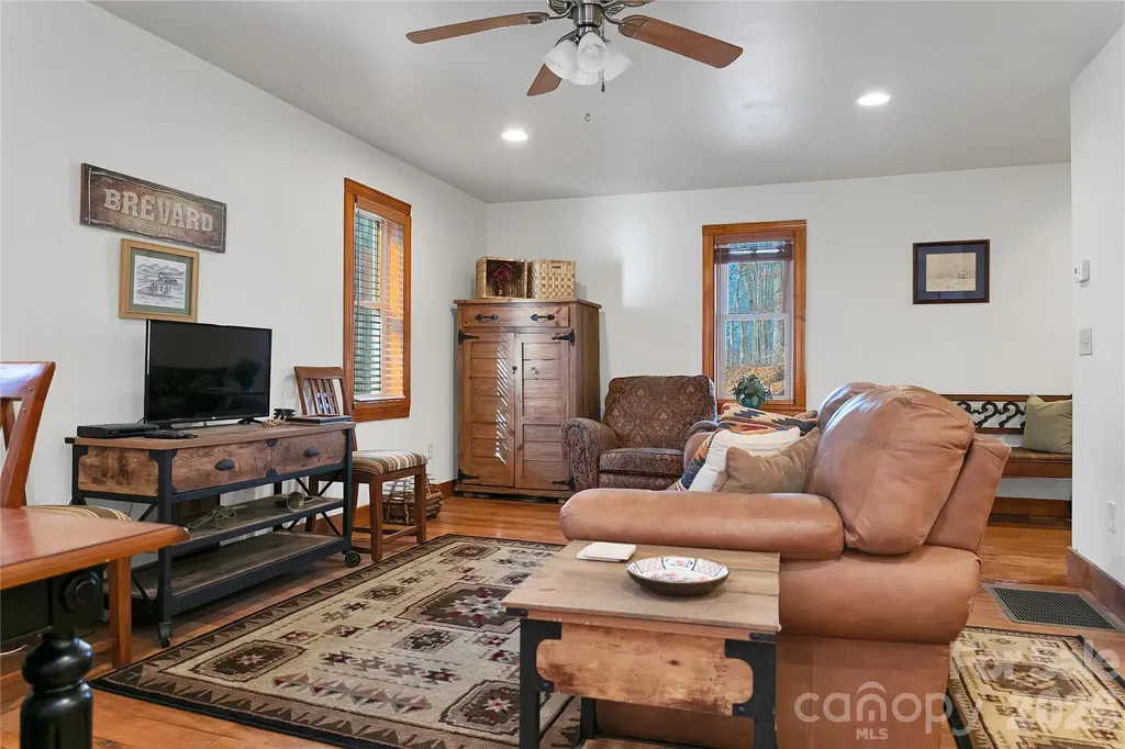 370 Moons Rest Lane Brevard NC 28712