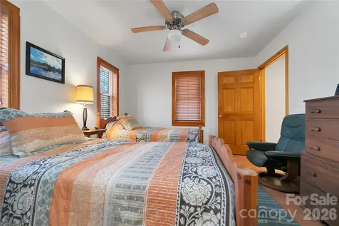 370 Moons Rest Lane Brevard NC 28712