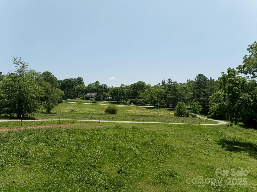 173 Avery Creek Road Arden NC 28704