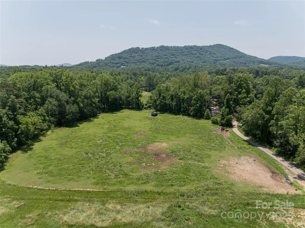173 Avery Creek Road Arden NC 28704