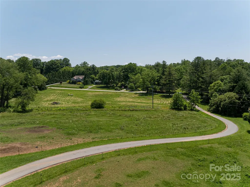 173 Avery Creek Road Arden NC 28704