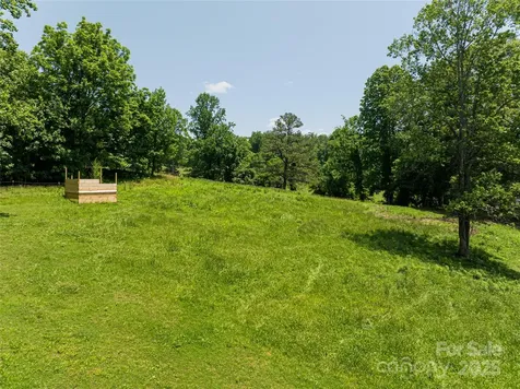 173 Avery Creek Road Arden NC 28704