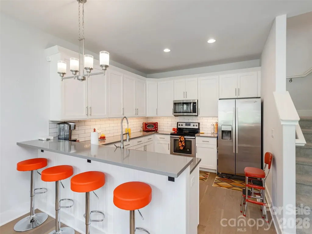 37 Thornes Lane Asheville NC 28805