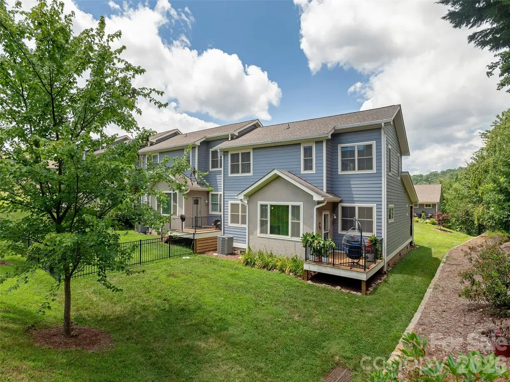 37 Thornes Lane Asheville NC 28805