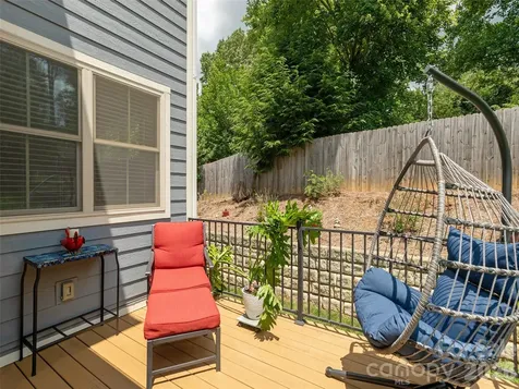 37 Thornes Lane Asheville NC 28805
