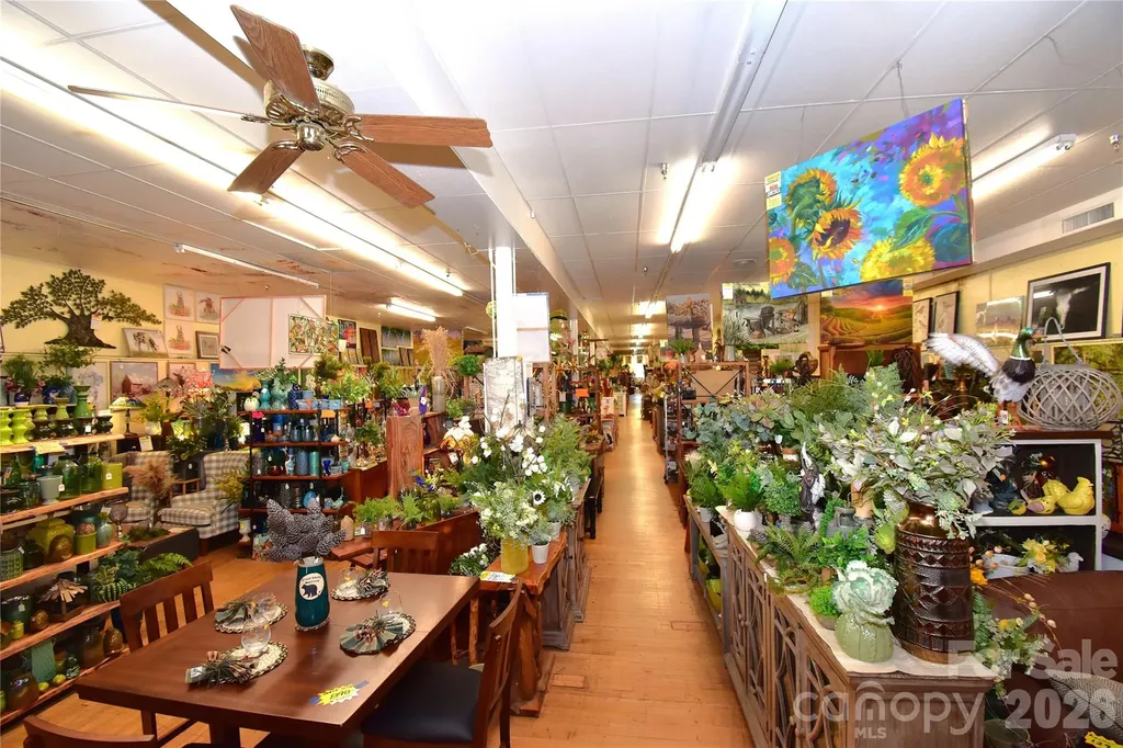 93 N Main Street Waynesville NC 28786