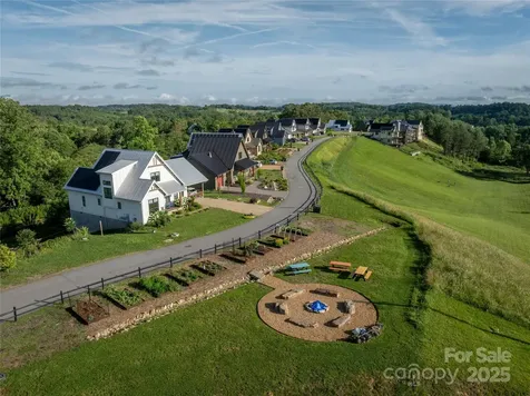 237 Westridge Farm Road Asheville NC 28804