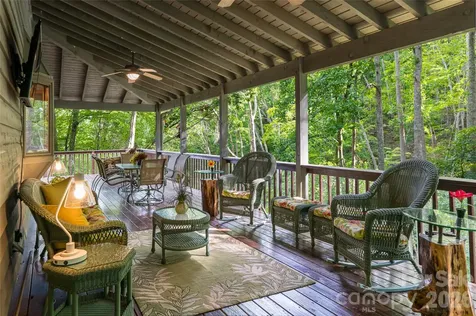 163 Tweetys Knoll Burnsville NC 28714