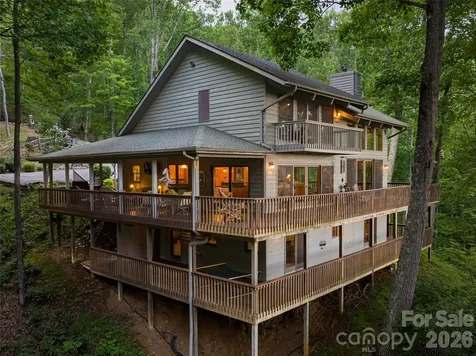 163 Tweetys Knoll Burnsville NC 28714