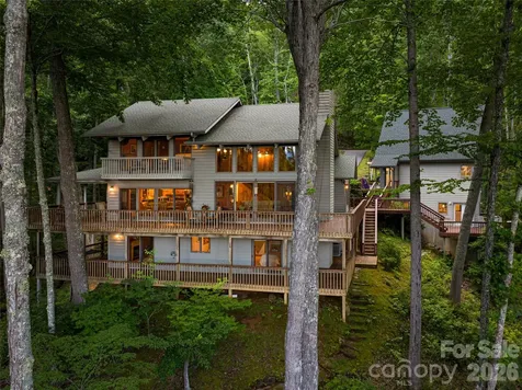 163 Tweetys Knoll Burnsville NC 28714