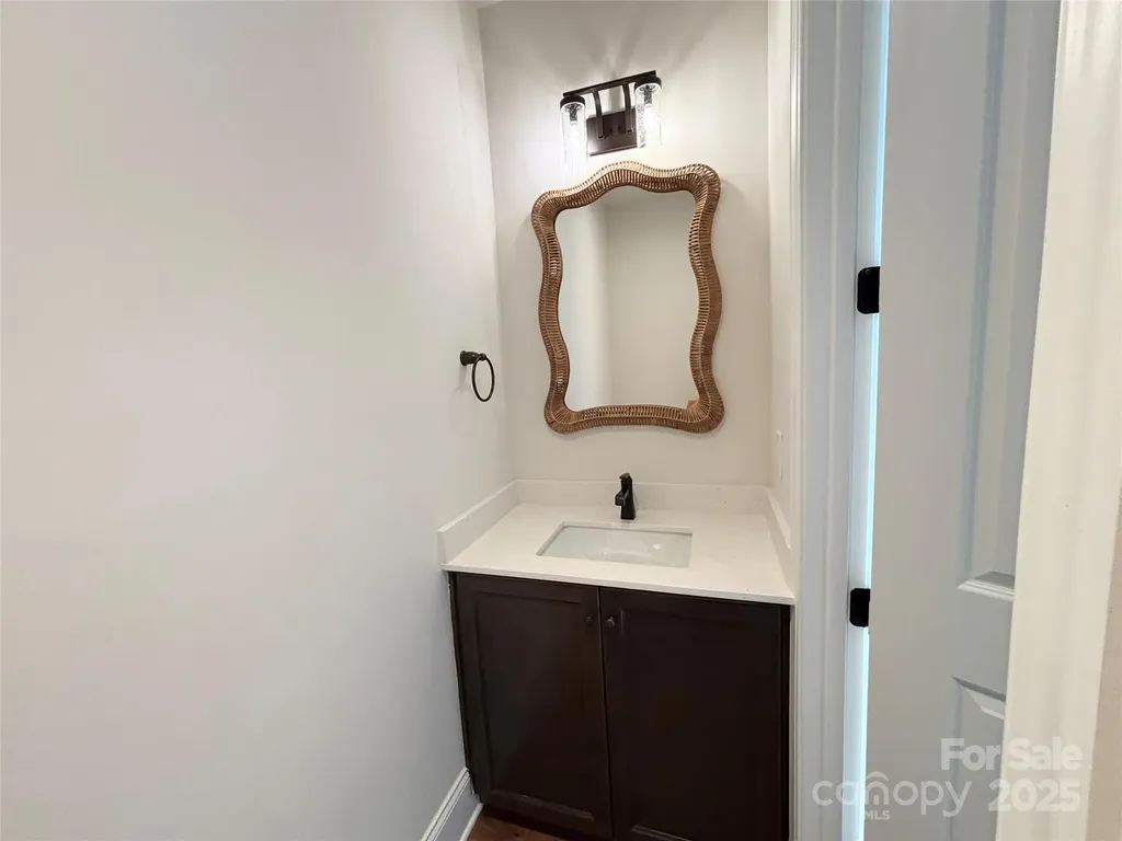 125 Crestview Lane Troutman NC 28166