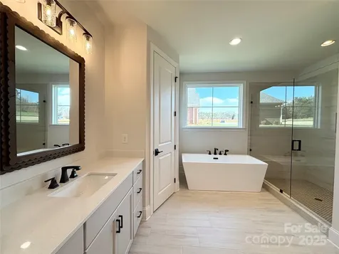 125 Crestview Lane Troutman NC 28166
