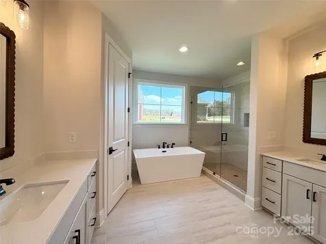 125 Crestview Lane Troutman NC 28166