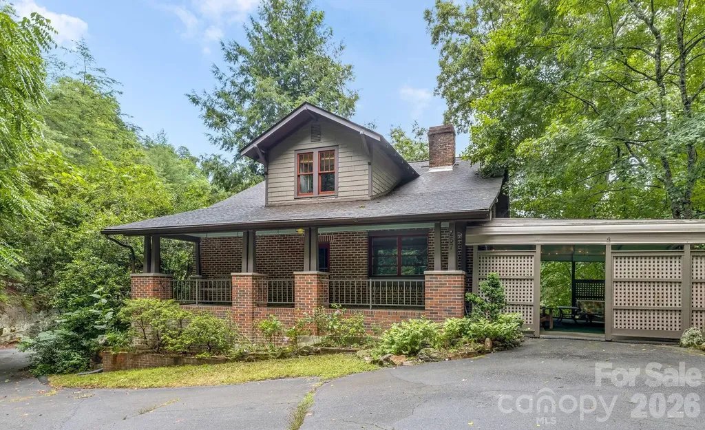 257 Henderson Drive Hot Springs NC 28743