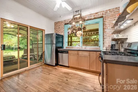 257 Henderson Drive Hot Springs NC 28743