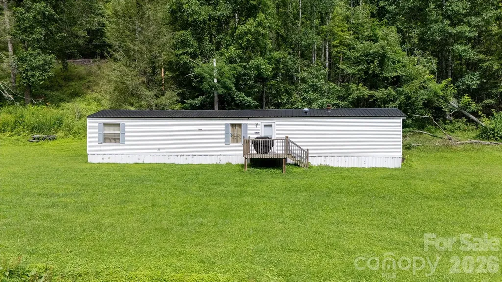 492 Chestnut Mountain Road Spruce Pine NC 28777