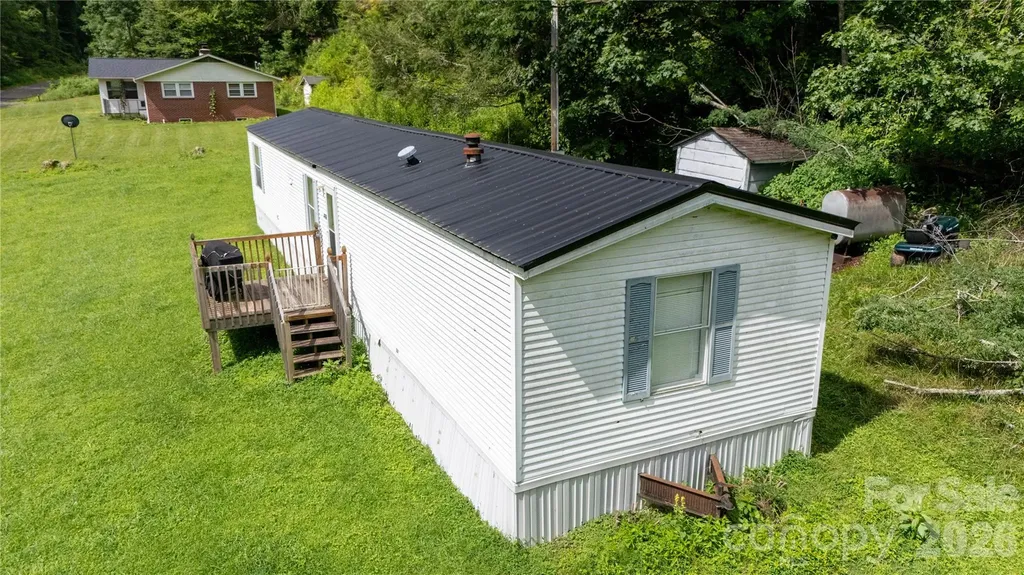 492 Chestnut Mountain Road Spruce Pine NC 28777