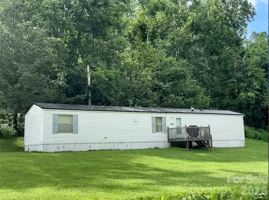 492 Chestnut Mountain Road Spruce Pine NC 28777