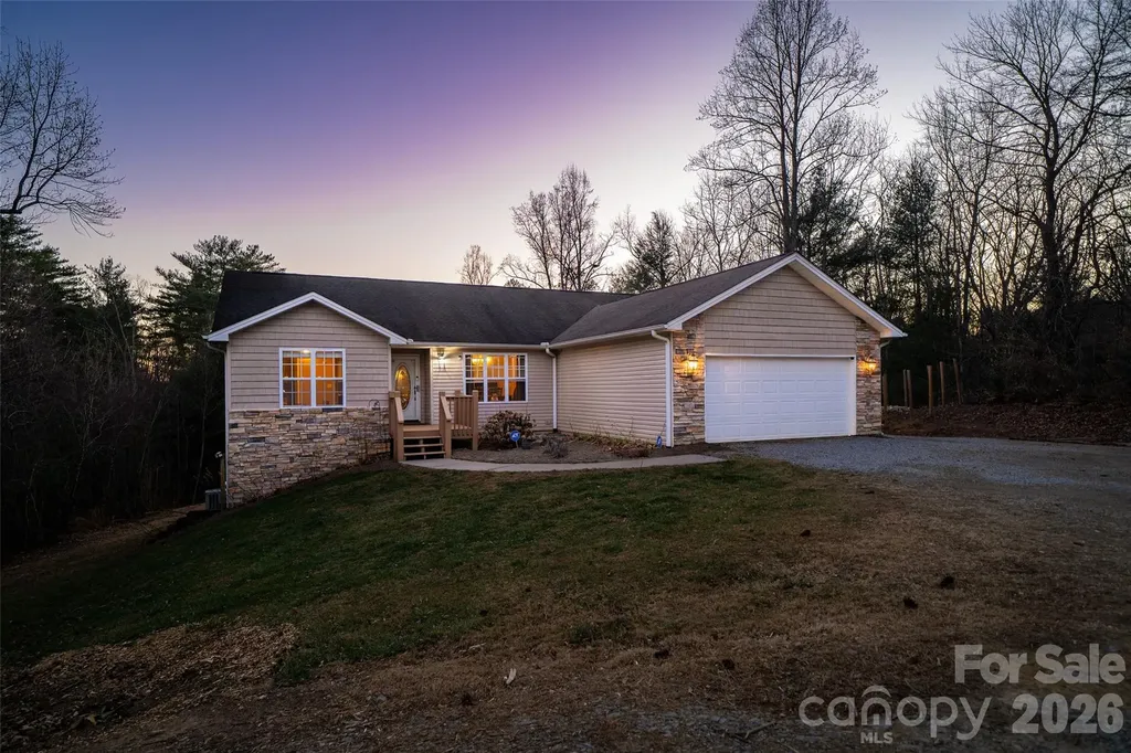 151 Willard Lane Hendersonville NC 28792
