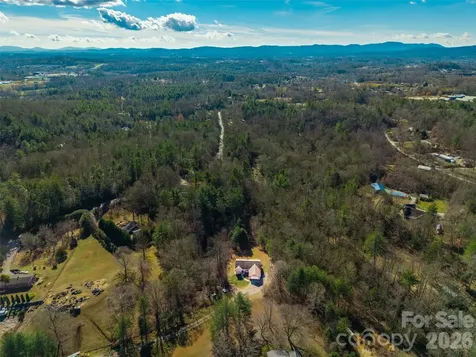 151 Willard Lane Hendersonville NC 28792