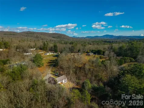 151 Willard Lane Hendersonville NC 28792