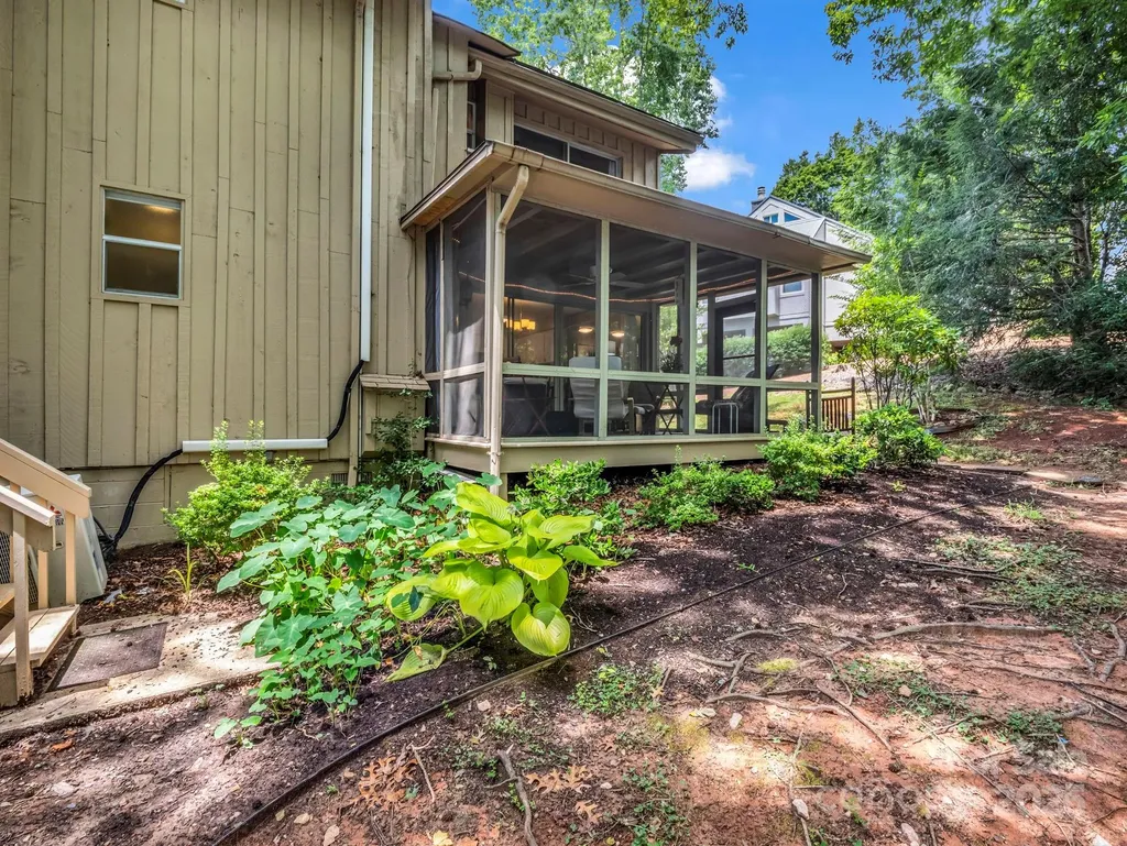 140 West Lake Drive Lake Lure NC 28746