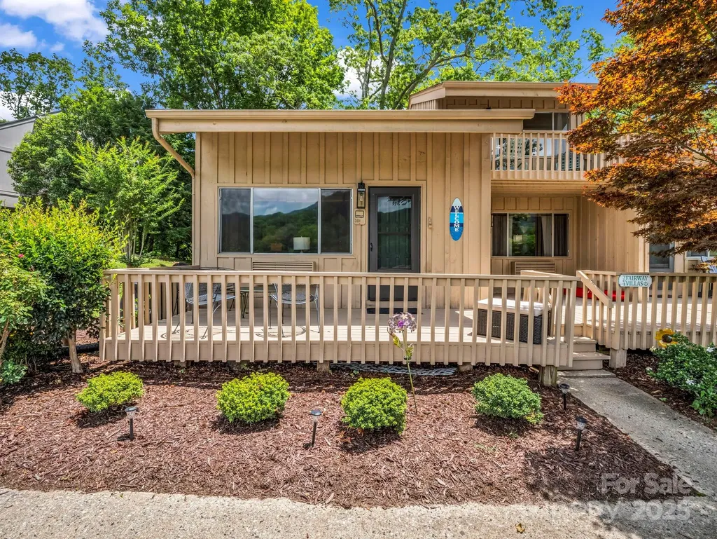 140 West Lake Drive Lake Lure NC 28746