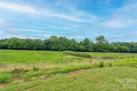 471 Lucky Drive NW Concord NC 28027